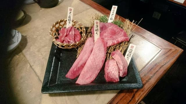 厳選和牛 犇屋 寝屋川店 - サブ画像3