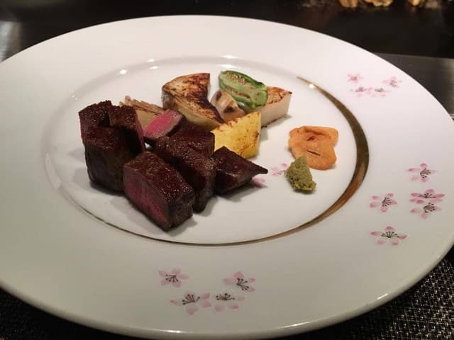 ステーキ工房 桜 - サブ画像1