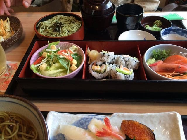 とんでん 麻生店 - サブ画像2