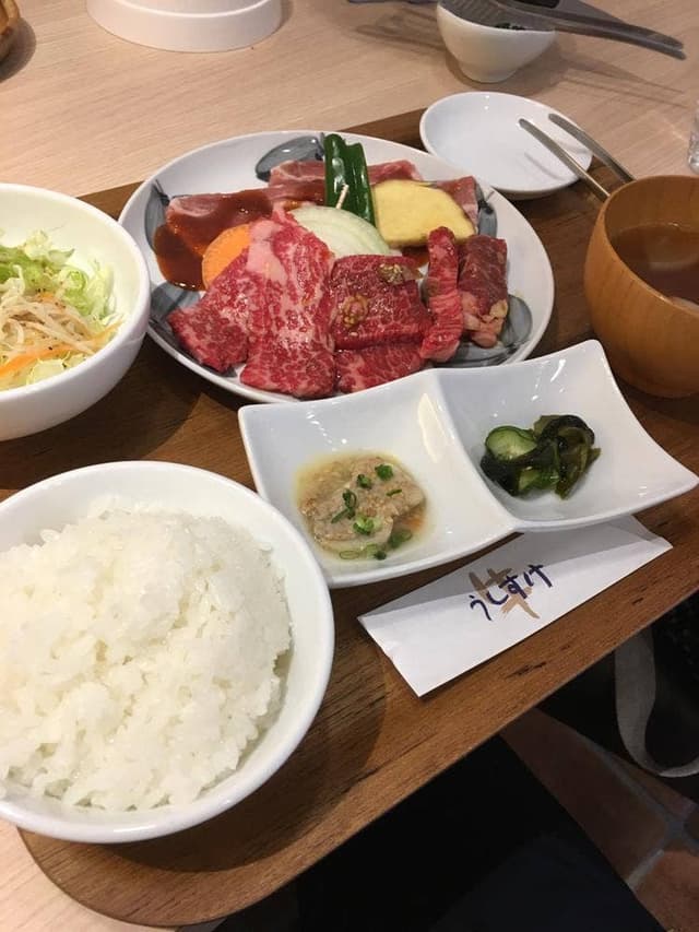 肉菜工房うしすけ クロスガーデン多摩店 - サブ画像2