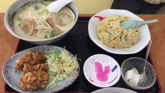 新中華 和多田店 - サブ画像1