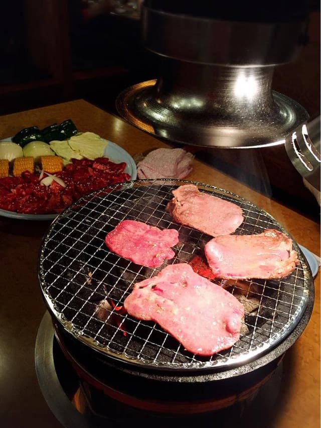 炭火焼肉七輪吹田店 - サブ画像1