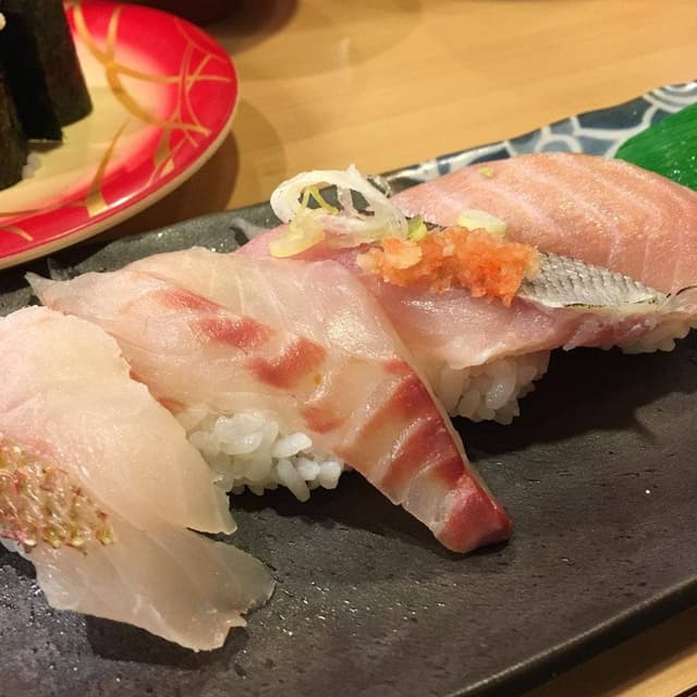 おしどり寿司 岡崎稲熊店 - サブ画像2