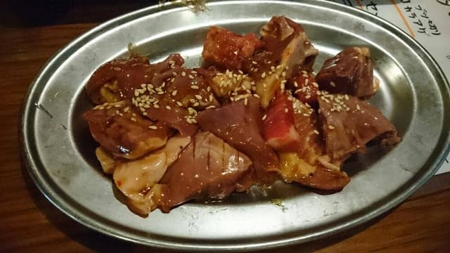 大衆焼肉 ホルモン酒場 とりとん 錦2丁目 - サブ画像1