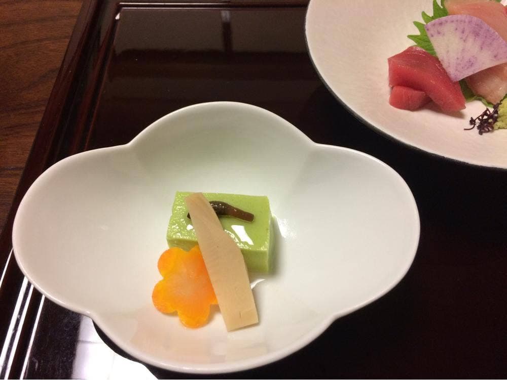 日本料理 伊勢
