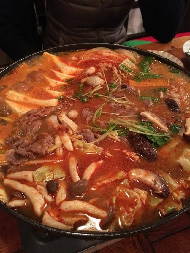 本場韓国家庭料理 赤い火 - サブ画像1