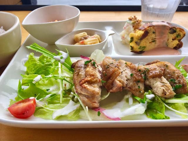 iq cafe&dining - サブ画像1