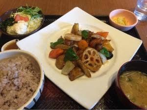 大戸屋ごはん処 鈴鹿店