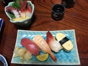 三輪寿し