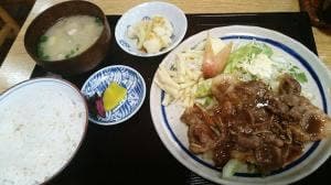 ガレージ食堂