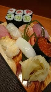 鮨・季節の料理 青山