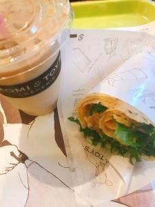 モミ&トイズ 新宿イーストサイドスクエア店