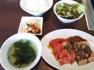焼肉ホルモン やしち