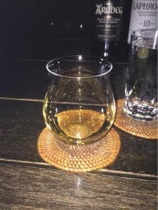 BAR CLICHÉ