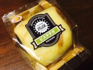 100円クレープMILK 天神コンコース店