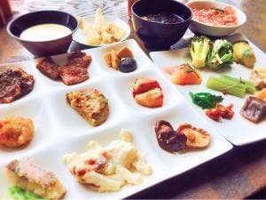 鶴雅ビュッフェダイニング札幌