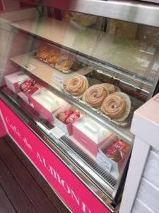Café de ALMOND 新虎通り店