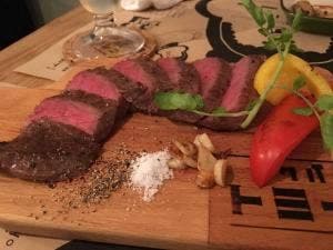 ニクバル トミート