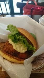 フレッシュネスバーガー 稲毛海岸駅前店