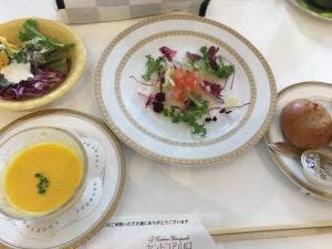 レストラン・ティーラウンジ カスケード