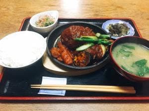 食事処 おもや