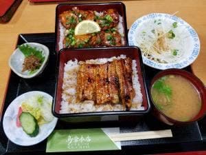 鳥常本店