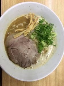 鶏麺亭。