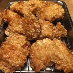 骨付鳥、からあげ、ハイボール がブリチキン。本郷店
