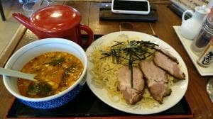 彩華亭