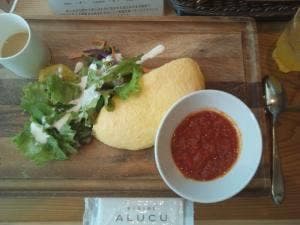 木と光と厨房 ALUCU