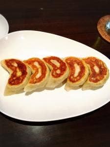 餃子 しくよろ亭