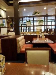 ロイヤルホスト 森ノ宮店