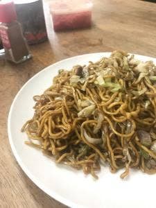 本間勝栄焼そば店