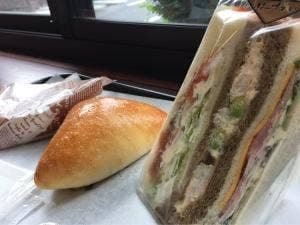 石窯パン工房 ばーすでい 利府菅谷台本店