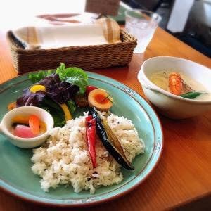 チイサナカフェ olive