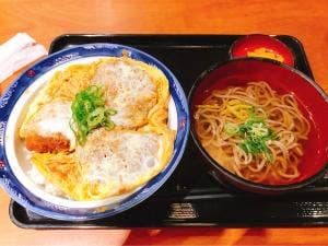 丼丼亭 姫路駅ピオレ店