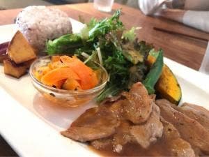 RIZZA DINING