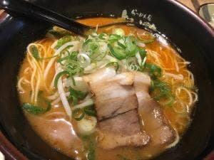 らーめんや よしとも 城見通り店