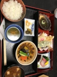 吉左右