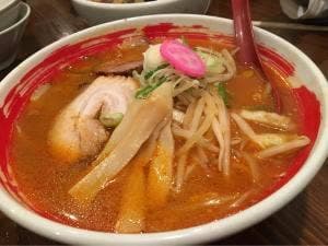 ラーメン さんぱち 南8条店