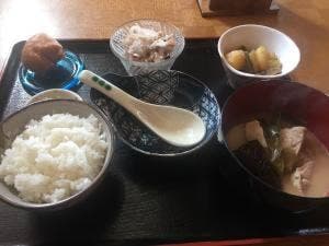 食事処とくじん