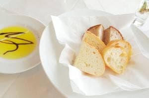 RESTAURANT & WEDDING LAUT