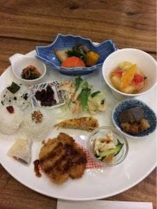 食の輪カフェ わろんが