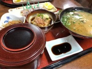 ひこ山食堂