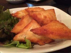 bar でこや