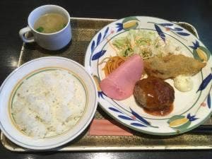 グエルカフェ からさわ