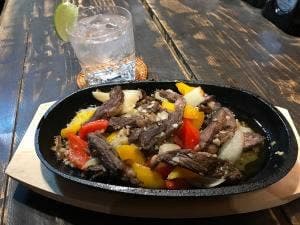 唐辛子バル CHILE DE LUNA