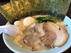 横浜家系ラーメン厚木インター魂心家