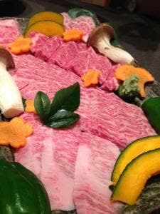 炭火焼肉 馳走
