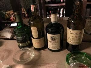 BARブルームーン
